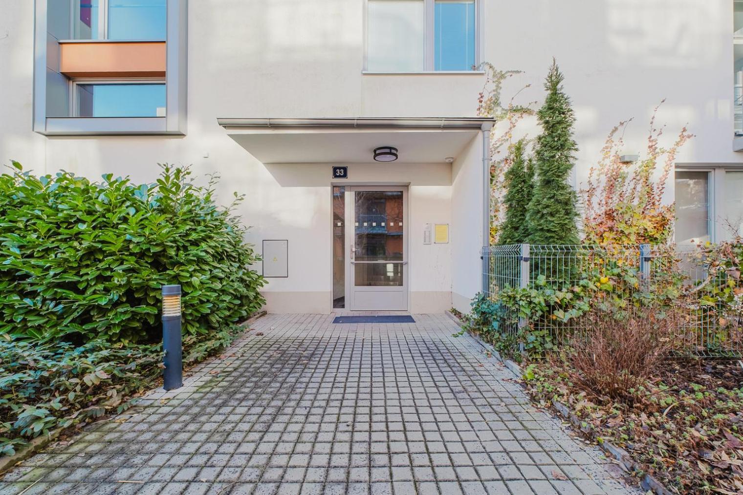 Blueground Zizkov Furnished Park Prg-42 Apartmán