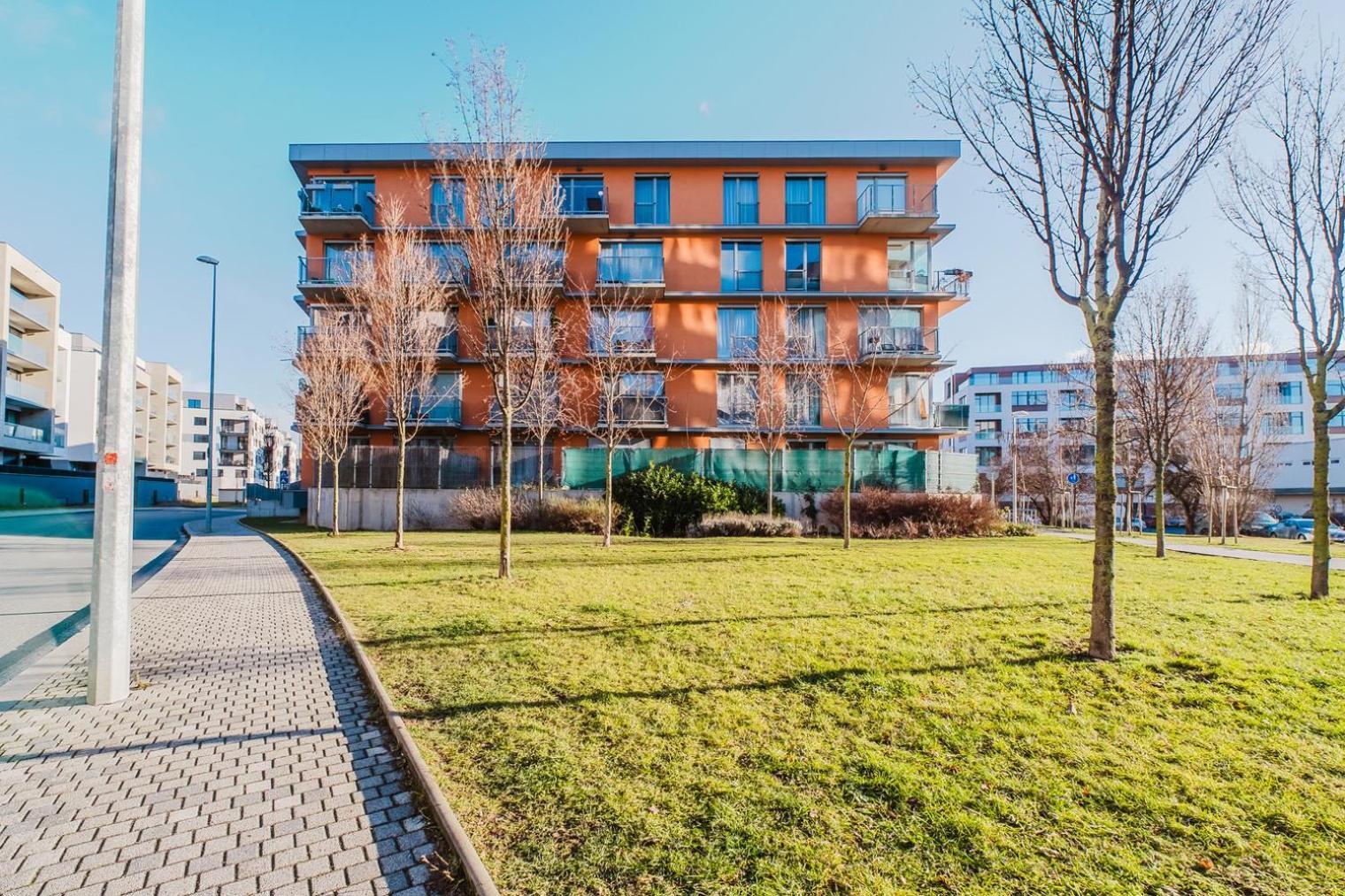 Apartmán Blueground Zizkov Furnished Park Prg-42 *
